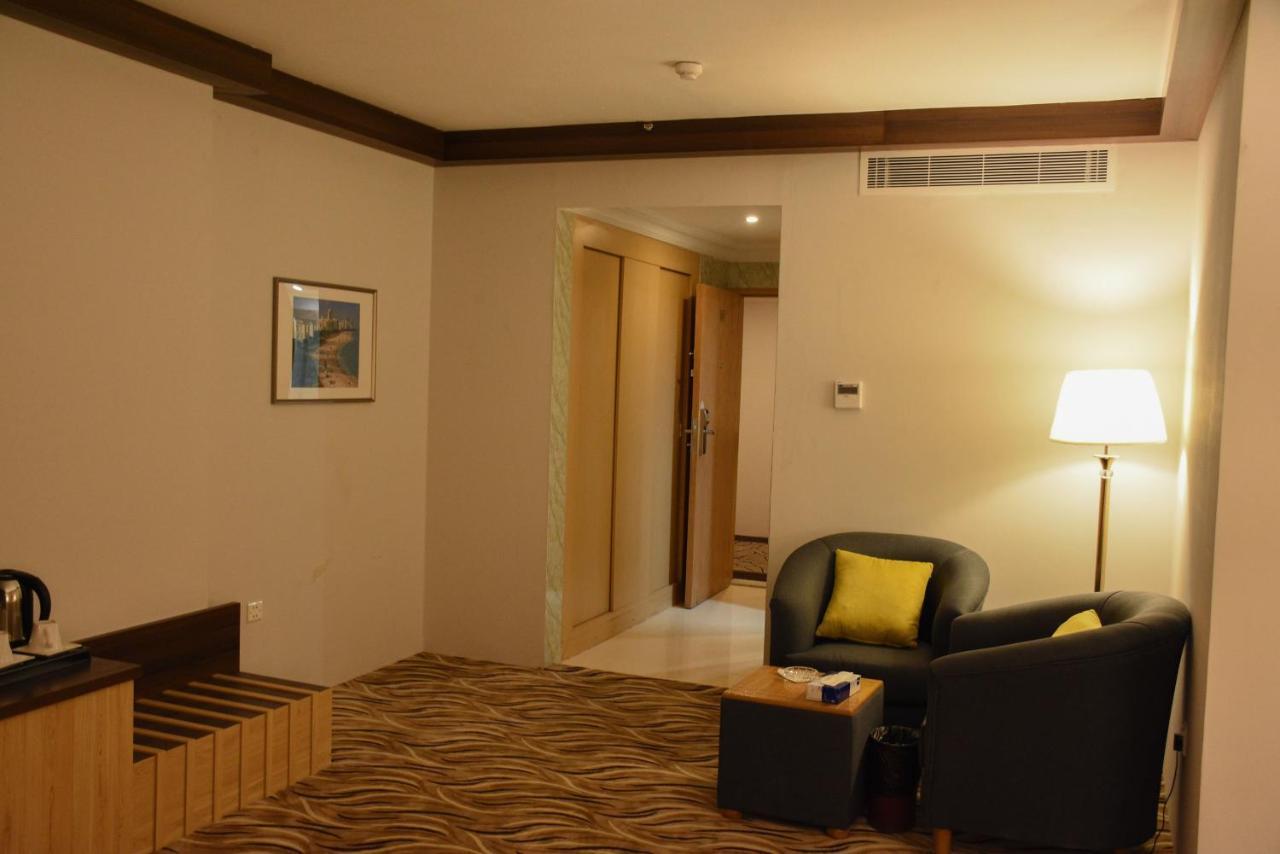 Florida Inn Hotel Наджран Экстерьер фото