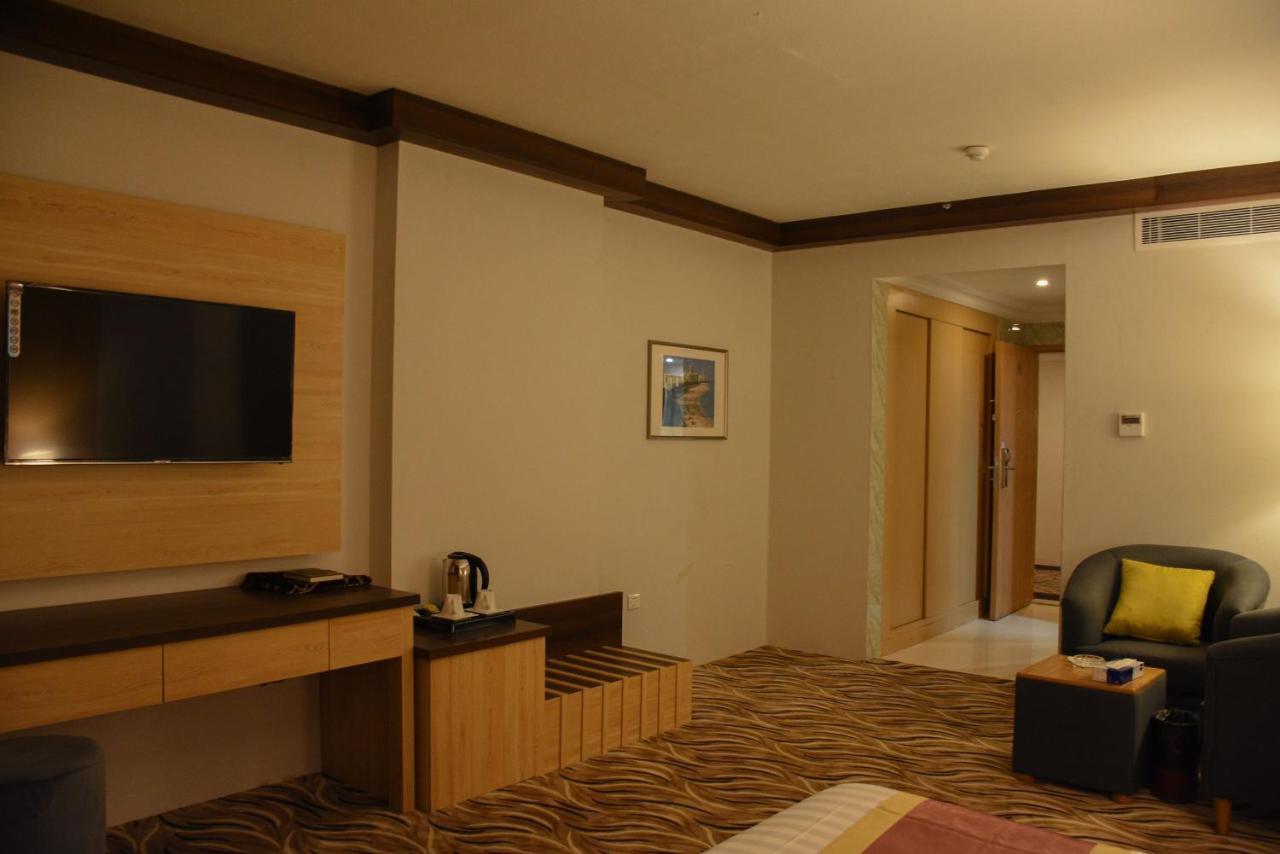 Florida Inn Hotel Наджран Экстерьер фото