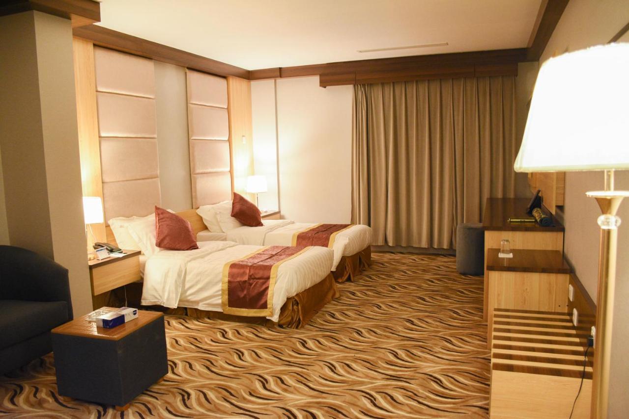Florida Inn Hotel Наджран Экстерьер фото