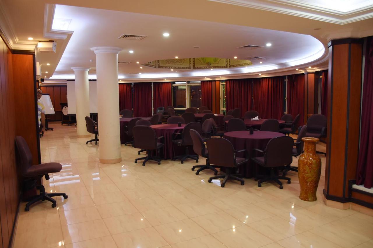 Florida Inn Hotel Наджран Экстерьер фото